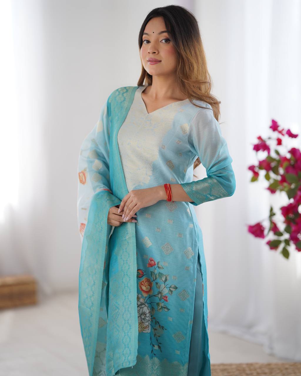 Graceful Jacquard Work Co-ord Set with Matching Dupatta