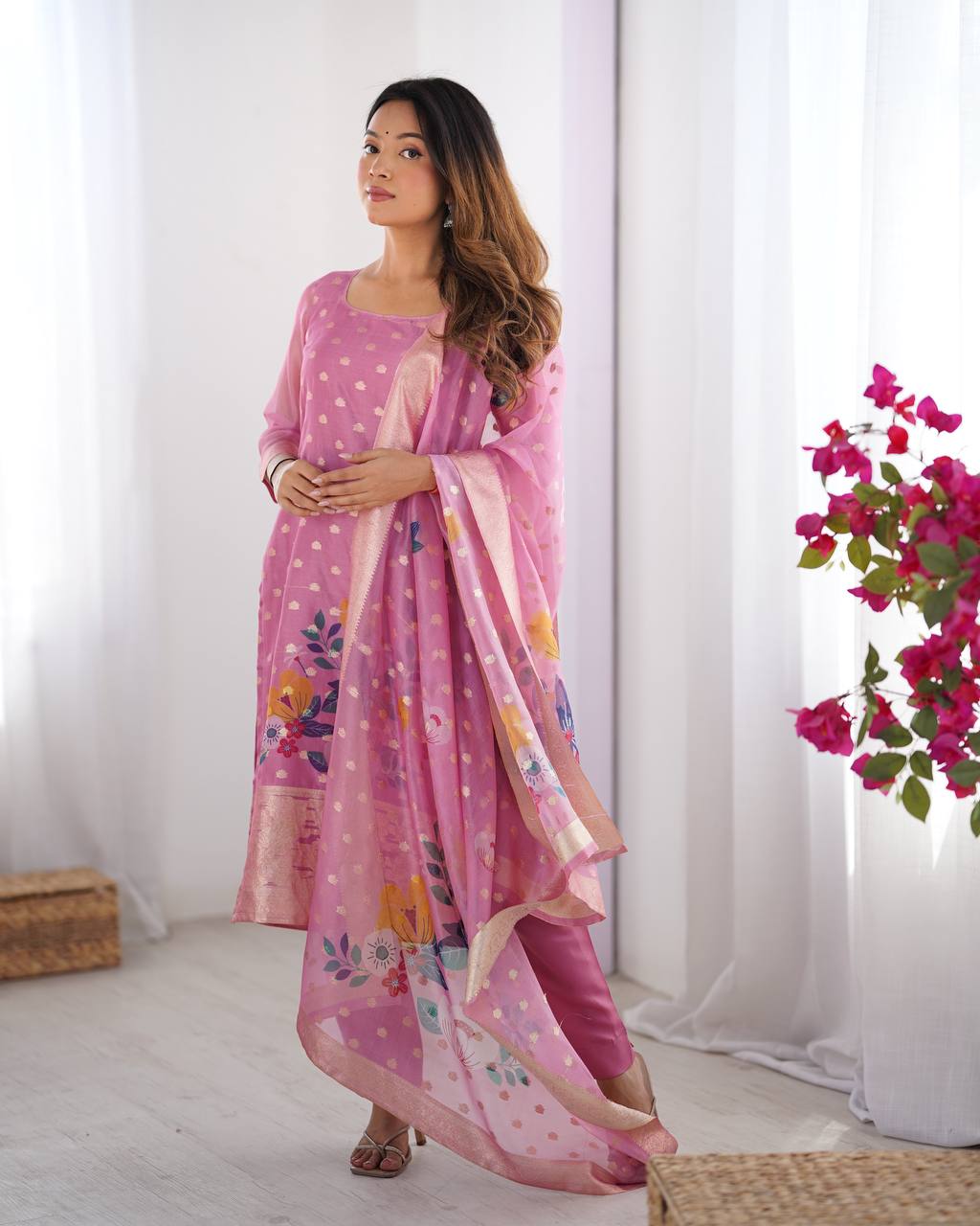Graceful Jacquard Work Co-ord Set with Matching Dupatta