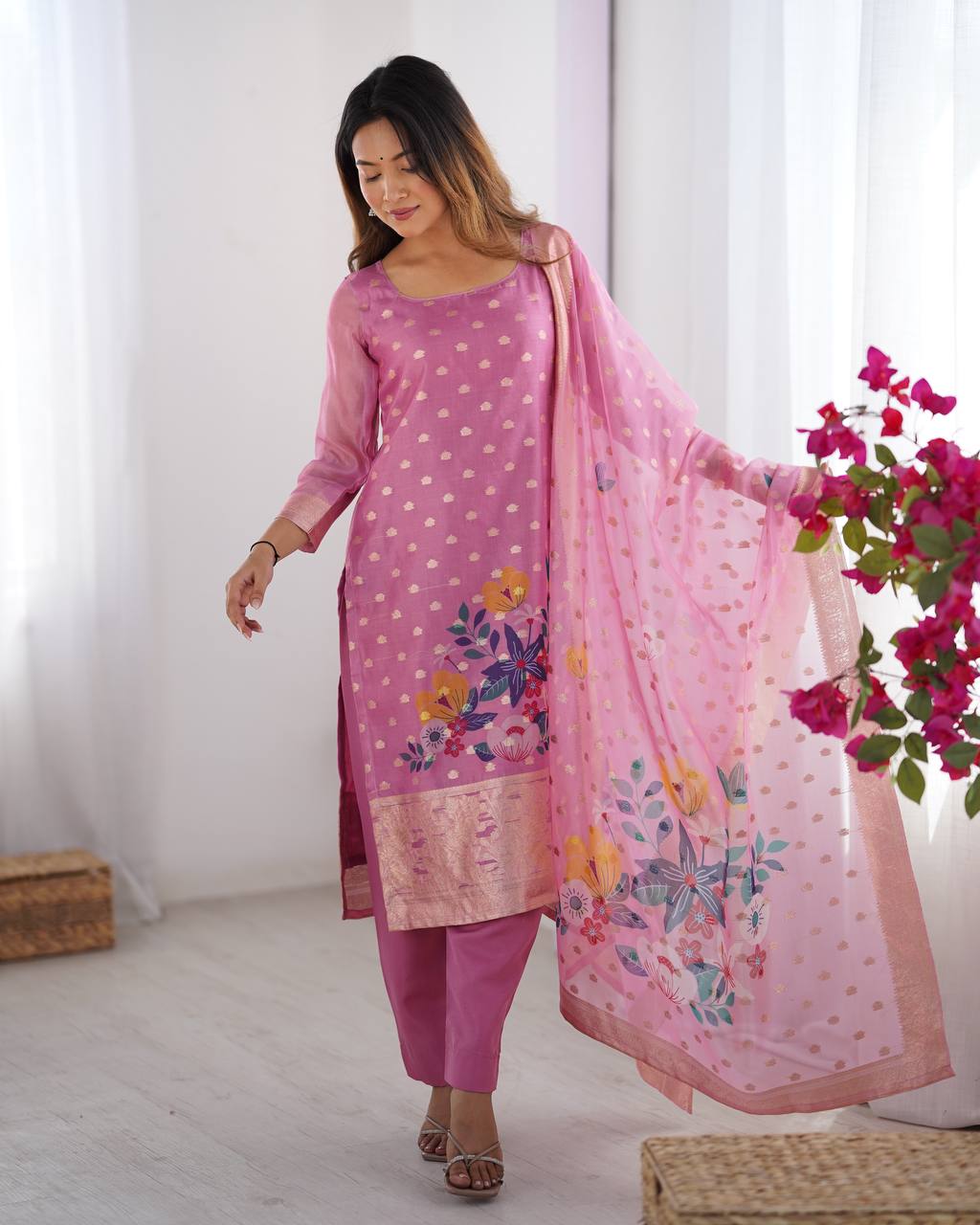 Graceful Jacquard Work Co-ord Set with Matching Dupatta