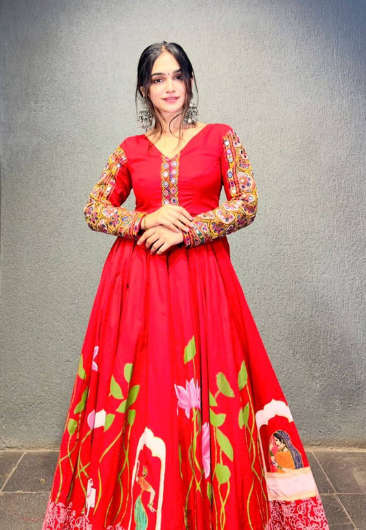 Elegant Cotton Gown Set for Garba Nights