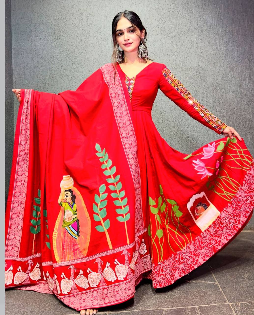 Elegant Cotton Gown Set for Garba Nights